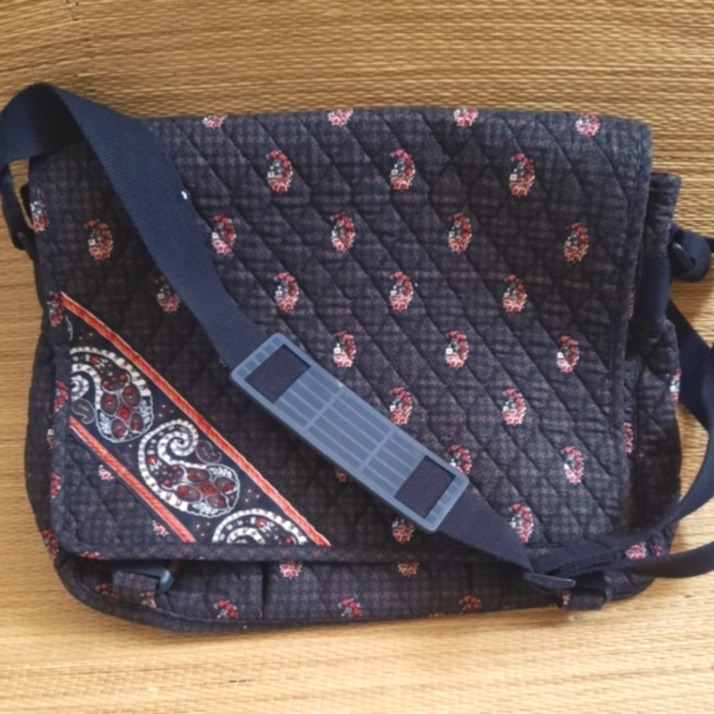 VERA BRADLEY Houndtooth Messenger Bag